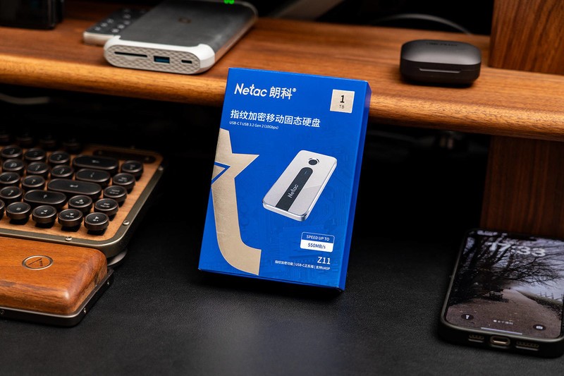 朗科Z11 1TB移动硬盘评测：体积小巧高速传输，还带指纹加密功能