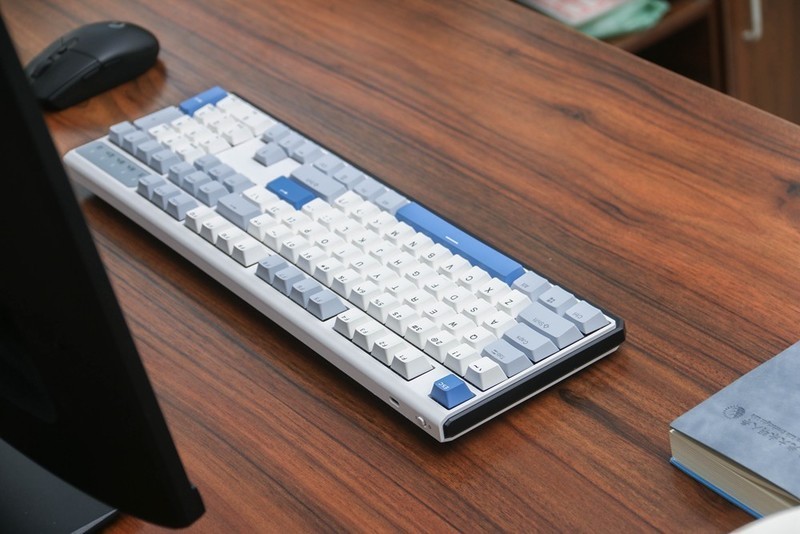 杜伽K610W：多模热插拔，续航一年，满足你对机械键盘所有需求