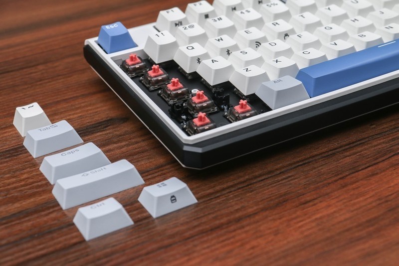 杜伽K610W：多模热插拔，续航一年，满足你对机械键盘所有需求