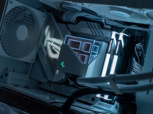 千呼万唤始出来，ROG STRIX Z790吹雪DDR5主板测评