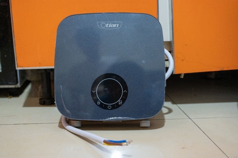 更快更稳更小巧，随时获取舒适热水，奥特朗C11H隐藏式热水器体验