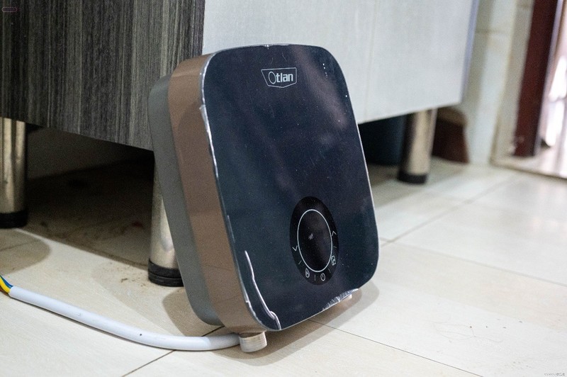 更快更稳更小巧，随时获取舒适热水，奥特朗C11H隐藏式热水器体验