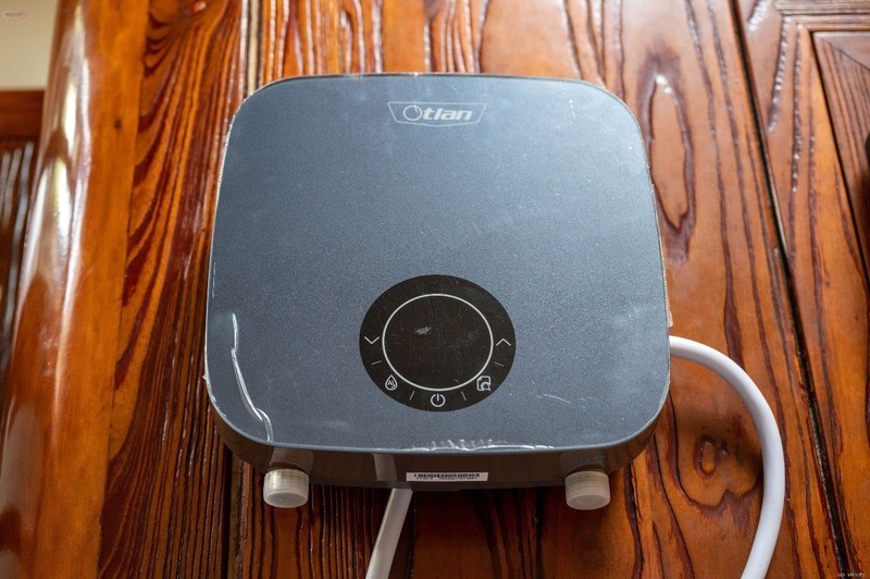 更快更稳更小巧，随时获取舒适热水，奥特朗C11H隐藏式热水器体验