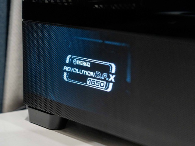 双原生16Pin接口，真毕业级电源，安耐美D.F.X 1650W拆解晒单