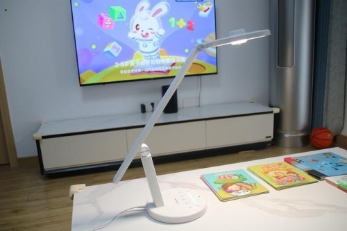 柏曼护眼灯怎么样？书客、明基、柏曼三大品牌PK，卖得好≠性能好