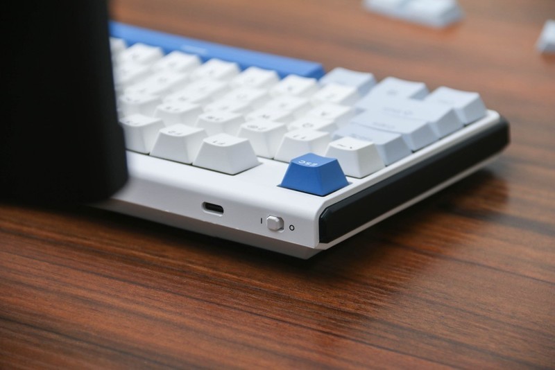 杜伽K610W：多模热插拔，续航一年，满足你对机械键盘所有需求