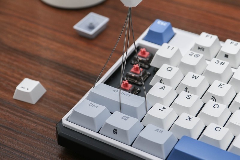 杜伽K610W：多模热插拔，续航一年，满足你对机械键盘所有需求