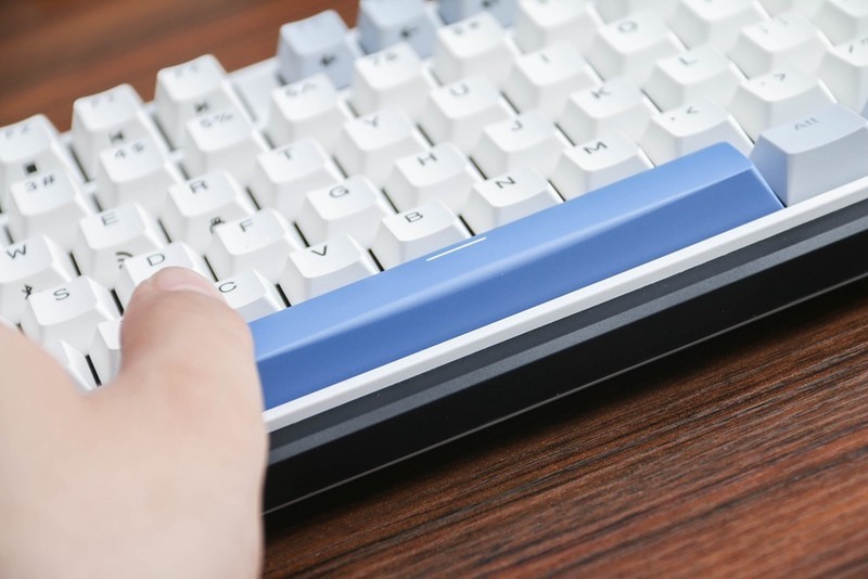 杜伽K610W：多模热插拔，续航一年，满足你对机械键盘所有需求