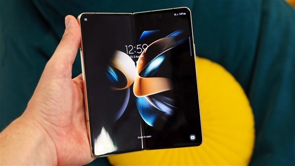 驍龍8摺疊屏標杆三星galaxyzfold4發佈12999元起