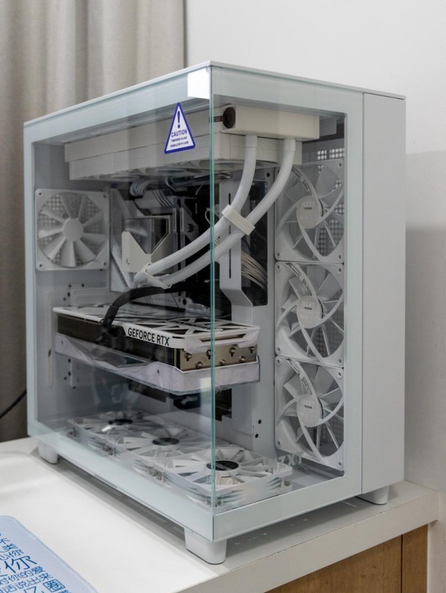 千呼万唤始出来，ROG STRIX Z790吹雪DDR5主板测评