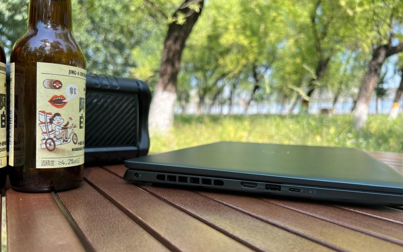 独辟高阶创作新赛道，出道即顶配，戴尔灵越16 Plus上手体验