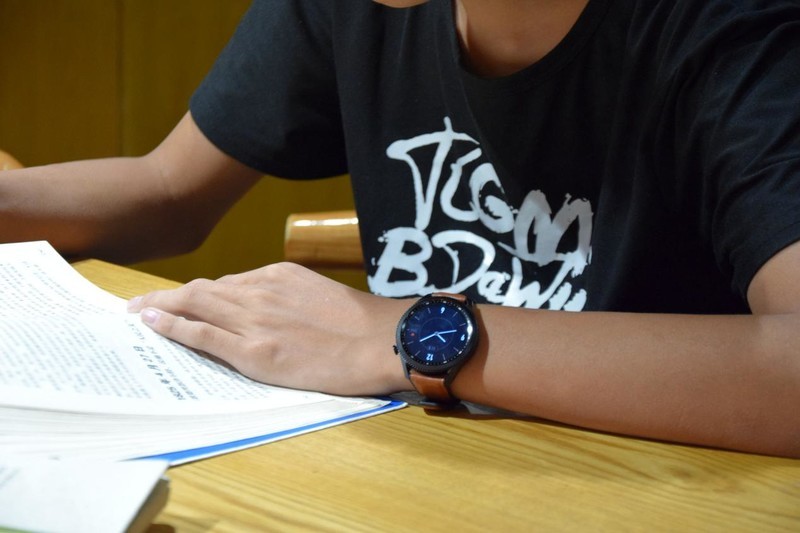 亚健康提前预知，腕上轻商务健康助手，didoE10血压智能手表体验