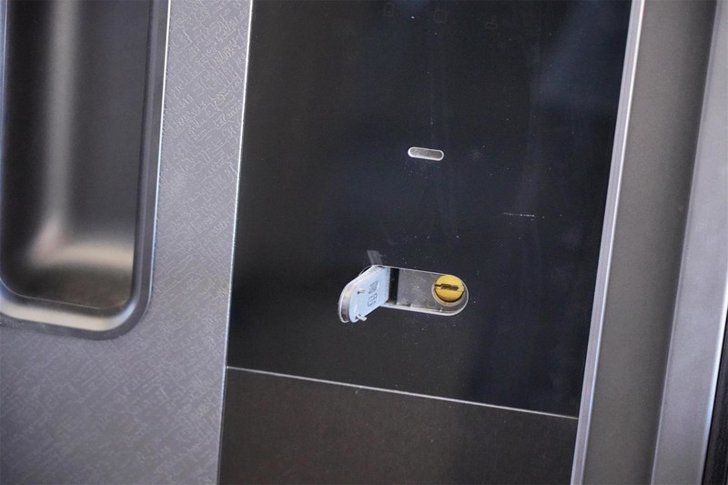 开发商送的防盗门太差，后悔没有早换门！云鹿智能门P1S体验分享