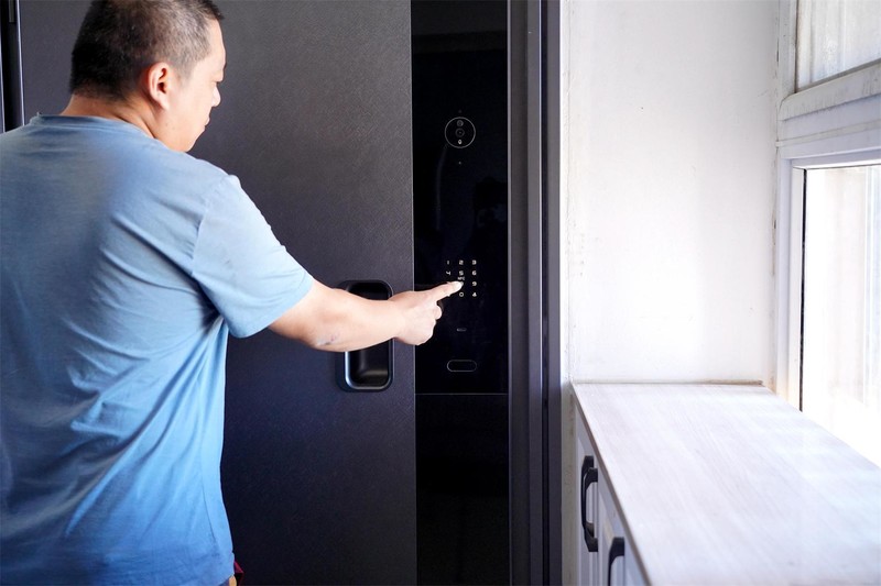 开发商送的防盗门太差，后悔没有早换门！云鹿智能门P1S体验分享