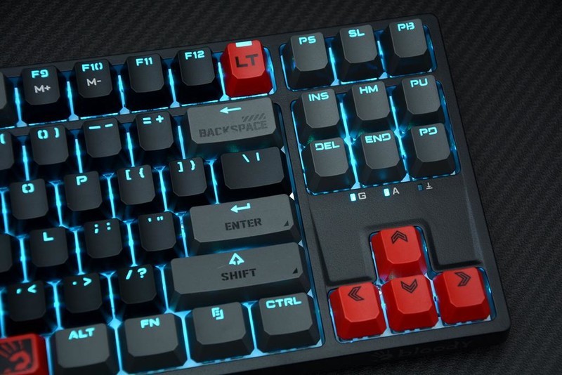 花一把的钱体验三把的手感，血手幽灵T87 LT变速光轴机械键盘开箱