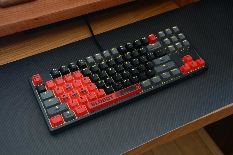 花一把的钱体验三把的手感，血手幽灵T87 LT变速光轴机械键盘开箱