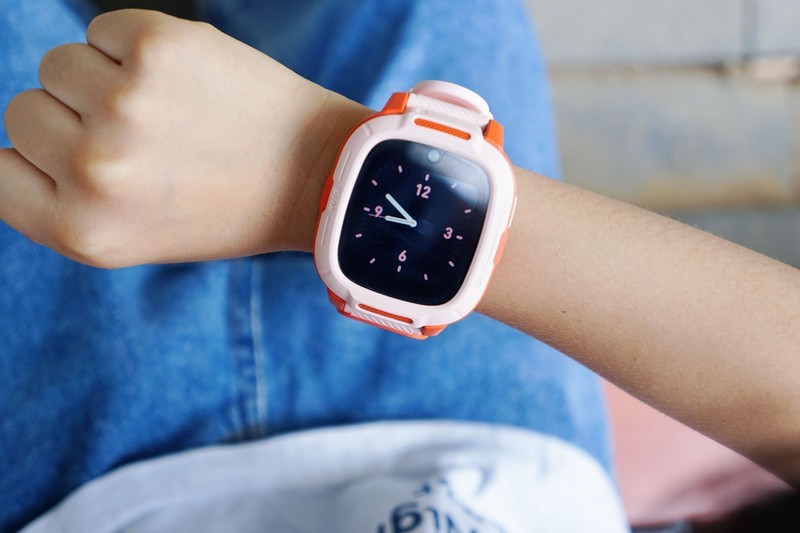 给孩子加个防丢功能，大牌背书，米兔儿童手表7A