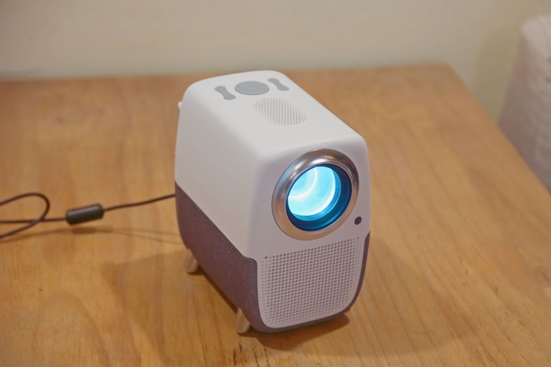 高颜值更清晰，泰捷WEBOX T1S投影仪