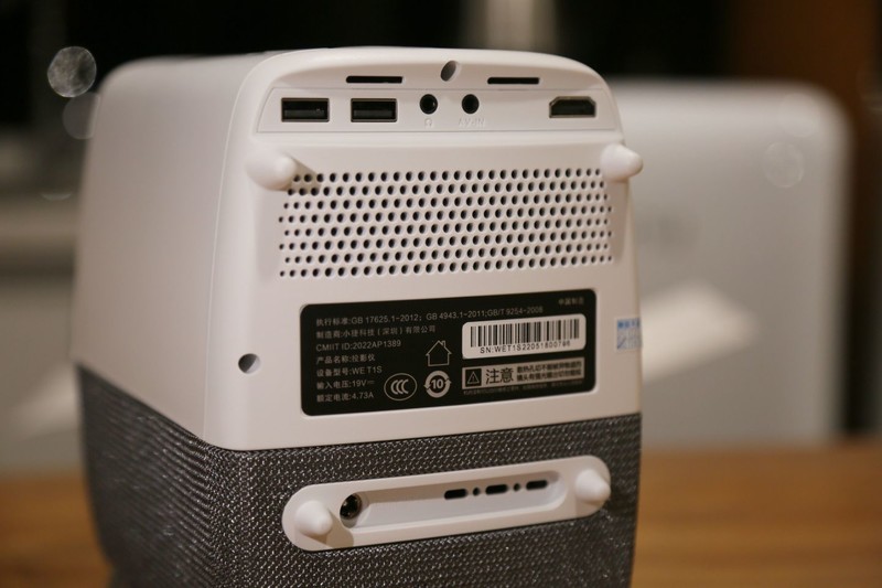 高颜值更清晰，泰捷WEBOX T1S投影仪