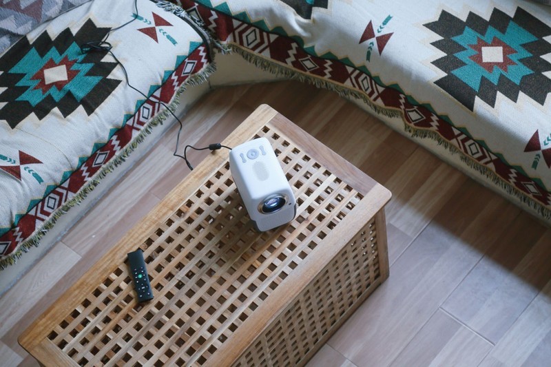 高颜值更清晰，泰捷WEBOX T1S投影仪