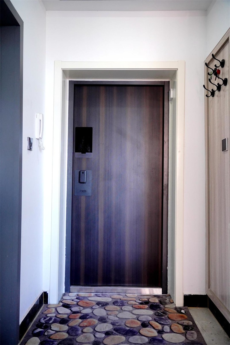 开发商送的防盗门太差，后悔没有早换门！云鹿智能门P1S体验分享