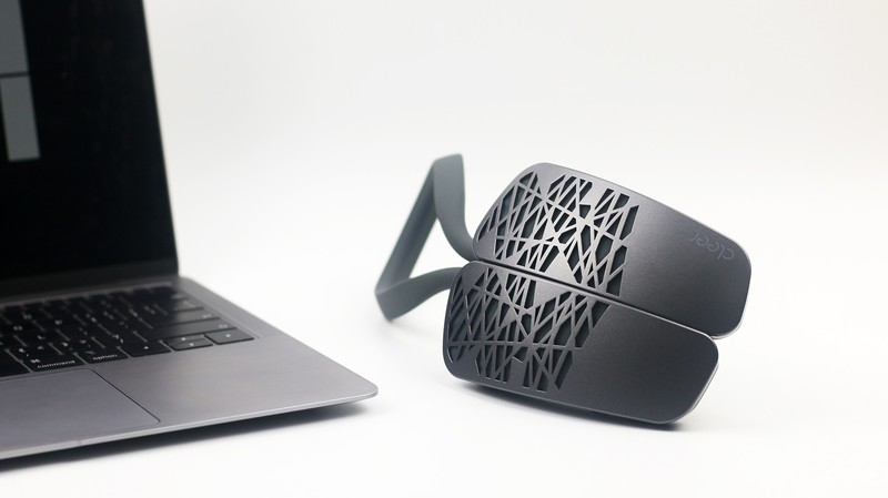 打开Cleer HALO无线颈戴音箱，就想得到有设计感还得体的它