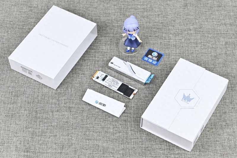 满血版E18方案，影驰HOF EXTREME30 2TB固态硬盘开箱试玩