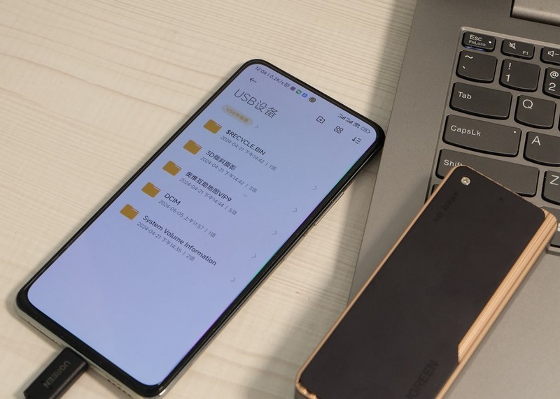 移动存储新选择 腾隐PCIe4.0固态硬盘+USB4.0绿联硬盘盒DIY
