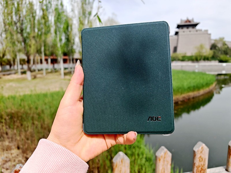 护眼+高性价比！AOC小Q阅读器，开启你的“轻阅读”时代