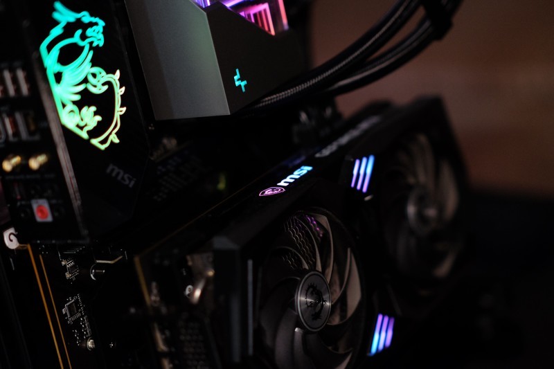 Z690就能榨干13代潜力？13600KF+微星Z690+rtx3060ti装机评测