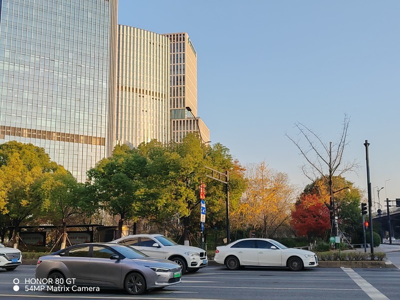 荣耀80GT上手评测：双芯+超级散热，带来流畅游戏体验