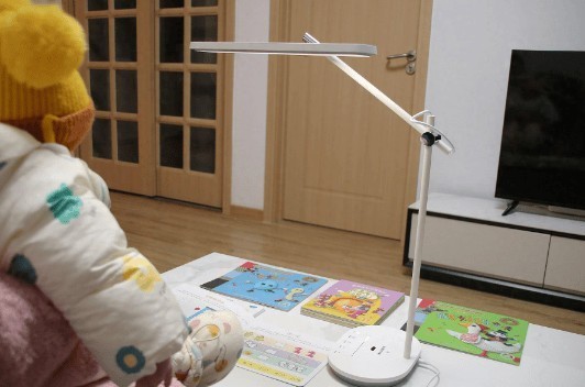台灯学生用哪个牌子最好？五款学生专用台灯大全分享