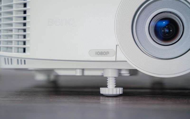 大屏幕展示方案细节，明基MH560商务投影仪体验