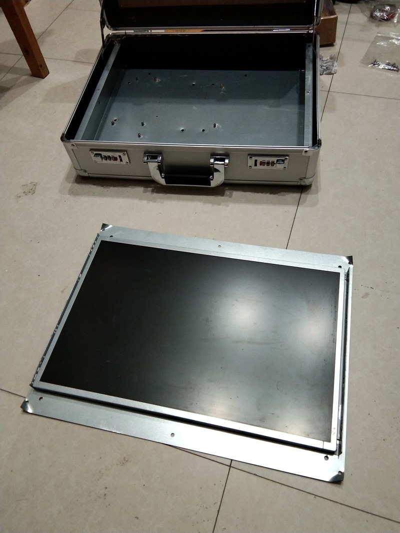 手提箱电脑制作，用密码箱作为电脑机箱！