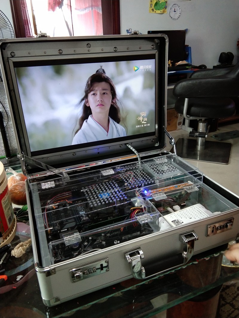 手提箱电脑制作，用密码箱作为电脑机箱！