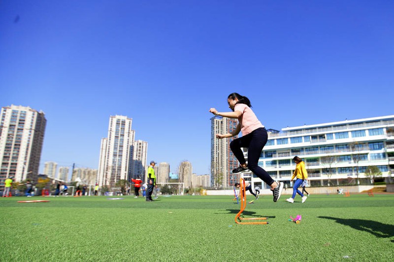 【健康科普】台灯护眼是真的吗？护眼台灯怎么选？一篇说明白