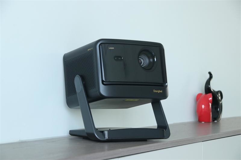 白天观影不拉窗，高亮画质媲美电视！当贝X5S激光投影仪体验