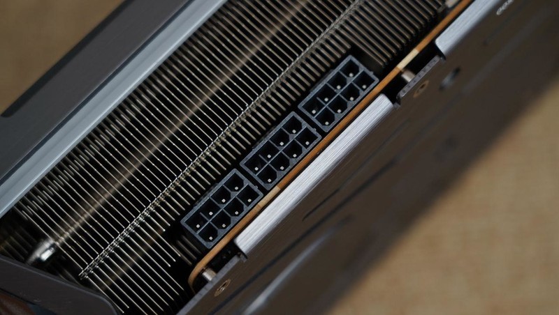 快人一步更省电，AMD R9 9900X首发评测及装机分享