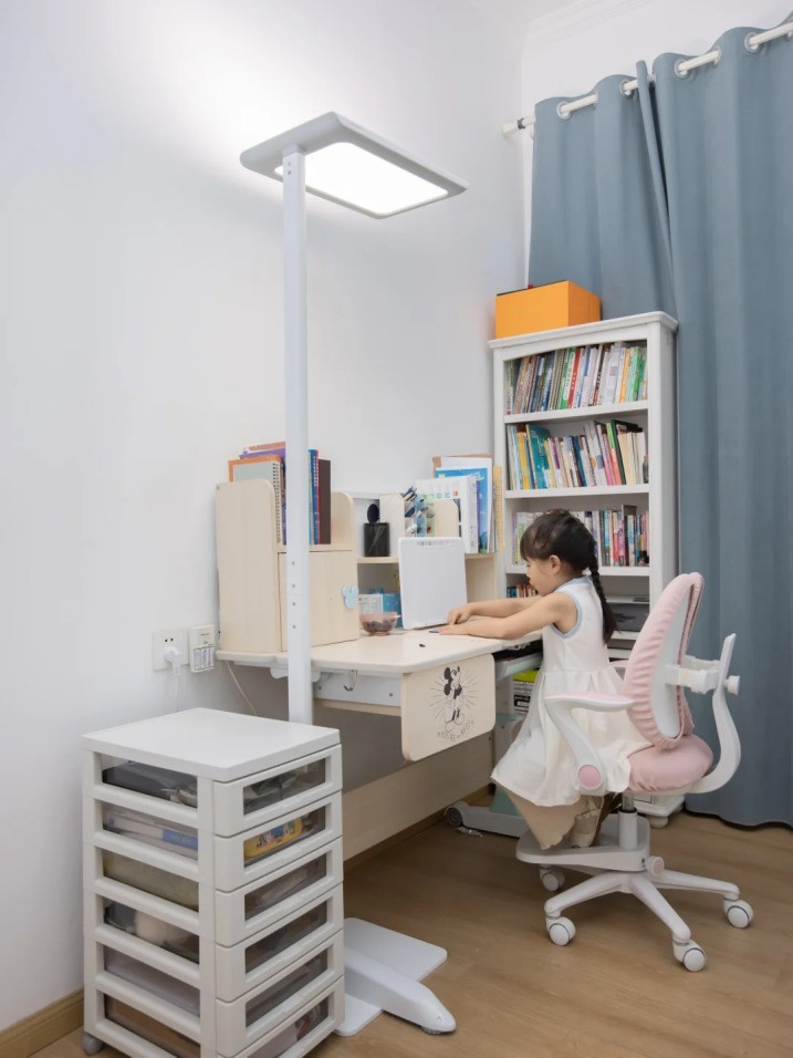 2025 年大路灯选购指南：这三个品牌让护眼与体验双赢