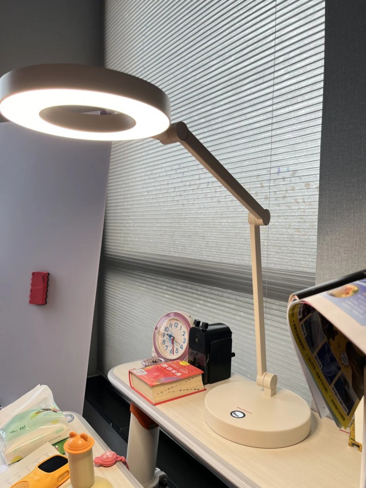 学生护眼台灯十大排名：2025 年权威指南，家长必看！