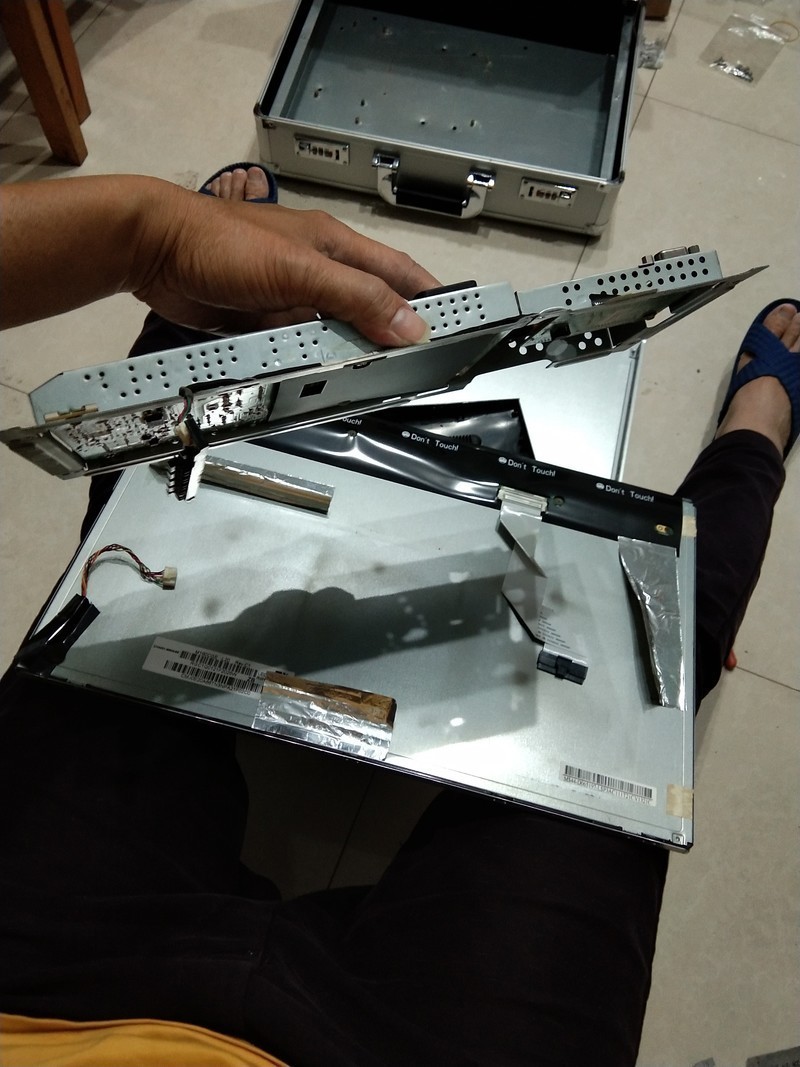 手提箱电脑制作，用密码箱作为电脑机箱！