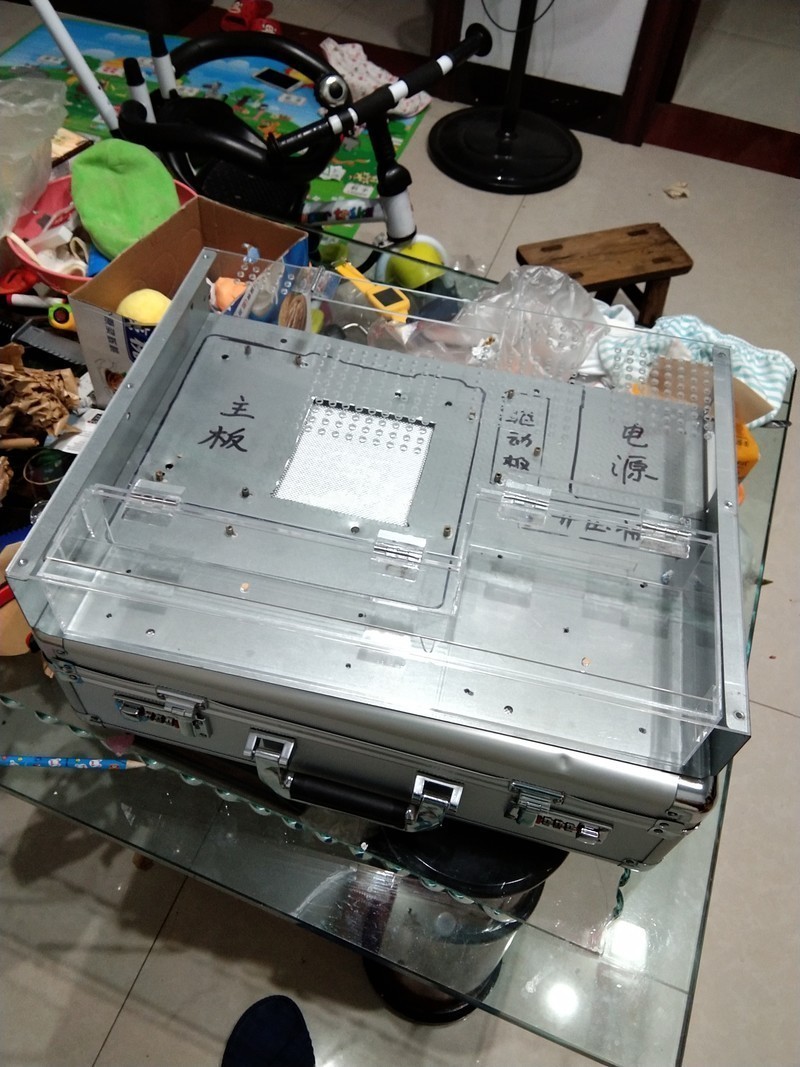 手提箱电脑制作，用密码箱作为电脑机箱！