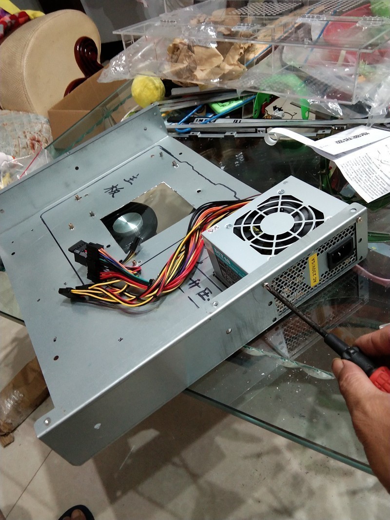 手提箱电脑制作，用密码箱作为电脑机箱！