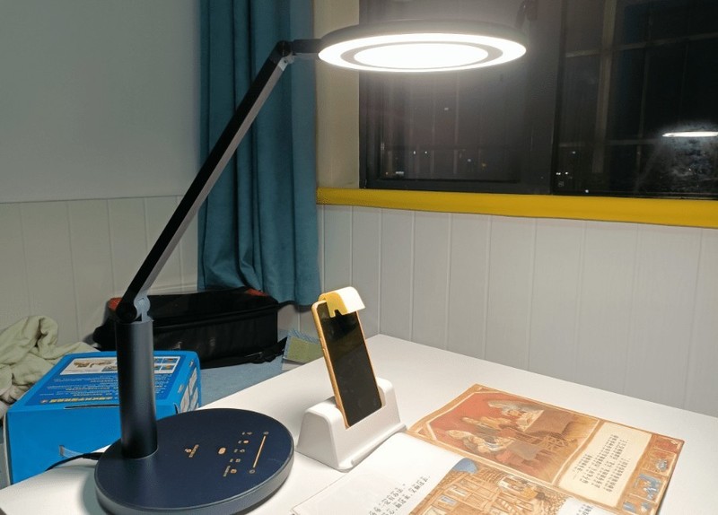 【健康科普】台灯护眼是真的吗？护眼台灯怎么选？一篇说明白