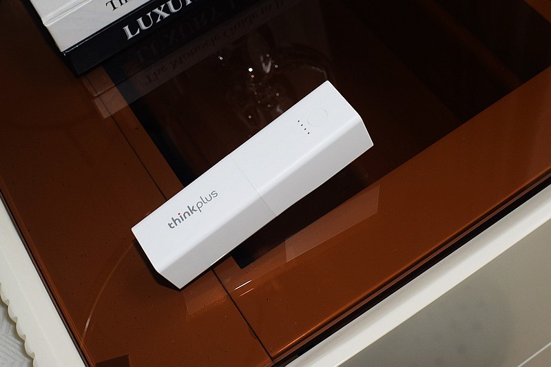 极致便携与高效充电 Thinkplus GaN二合一随身充Pro