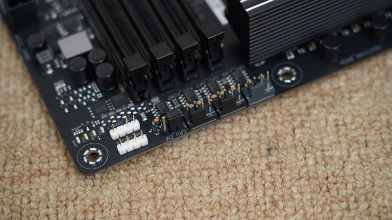 快人一步更省电，AMD R9 9900X首发评测及装机分享