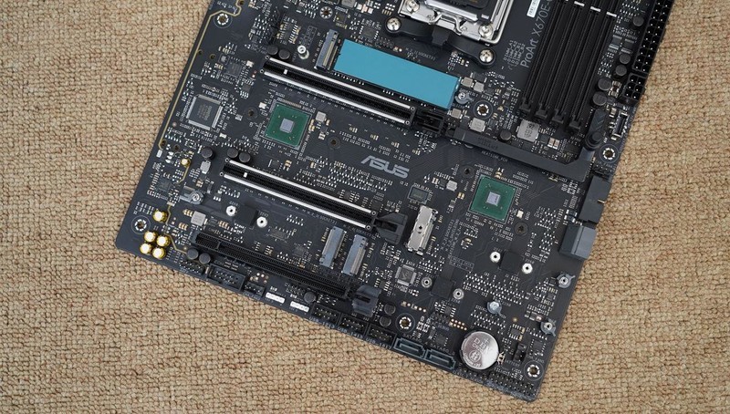 快人一步更省电，AMD R9 9900X首发评测及装机分享