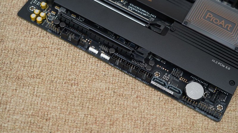 快人一步更省电，AMD R9 9900X首发评测及装机分享