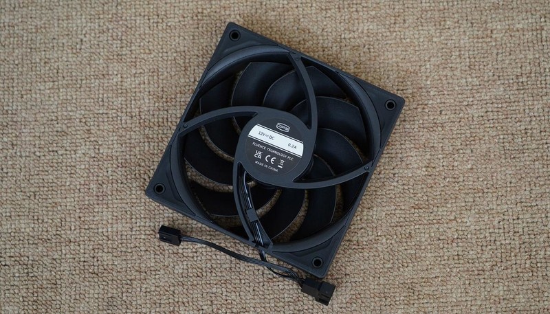 快人一步更省电，AMD R9 9900X首发评测及装机分享