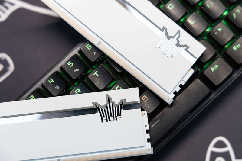 越级实力，A-Die颗粒，影驰名人堂HOF DDR5高频套条评测